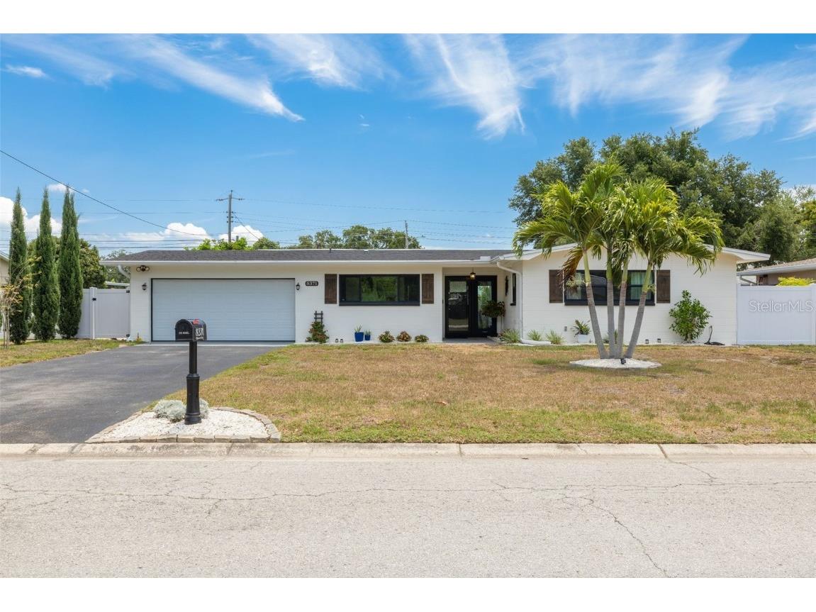 8371 Ridgewood Circle Seminole FL 33772 U8245339 image1