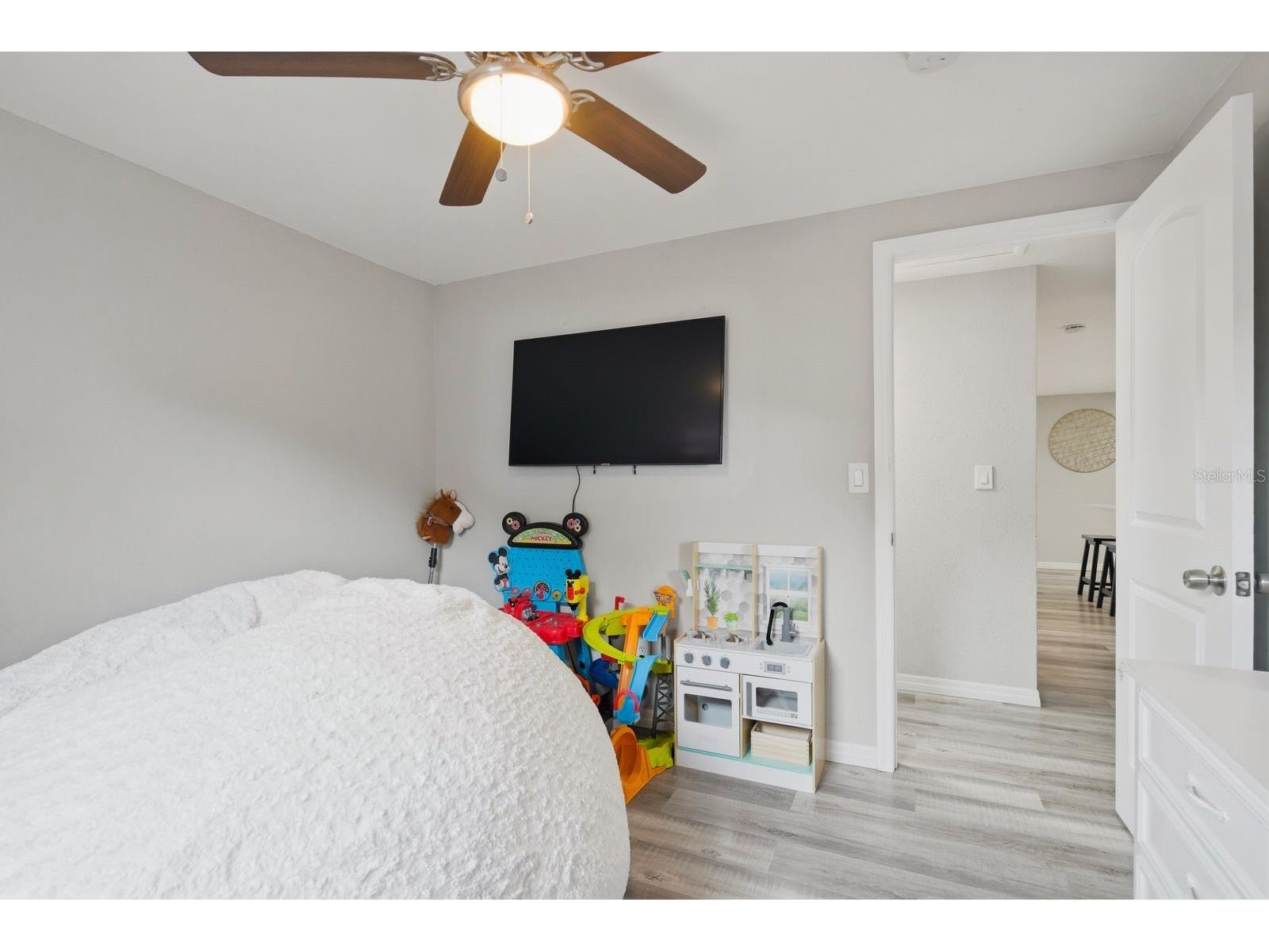 8373 76th Avenue Seminole FL 33777 TB8491146 image28