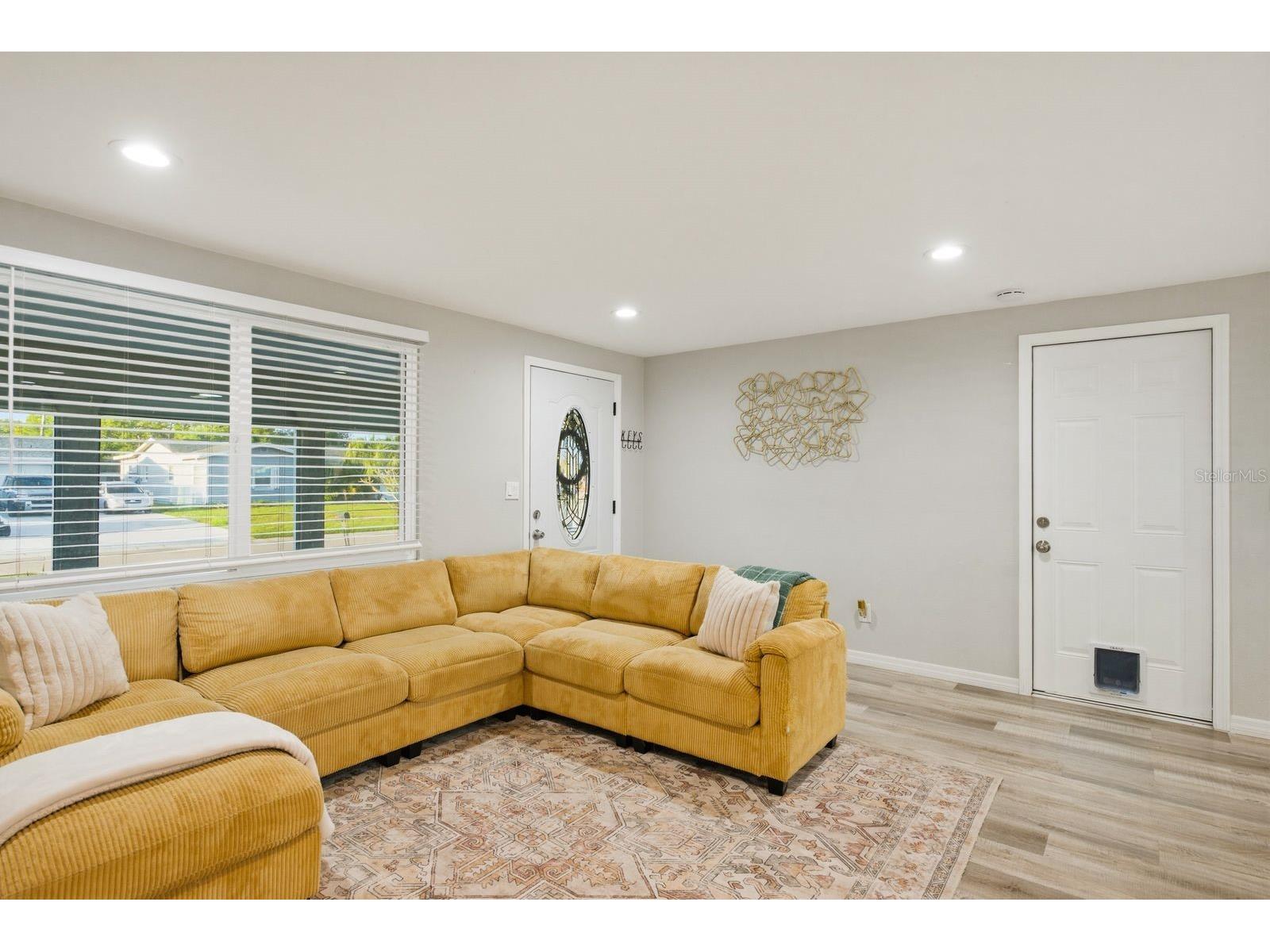 8373 76th Avenue Seminole FL 33777 TB8491146 image8