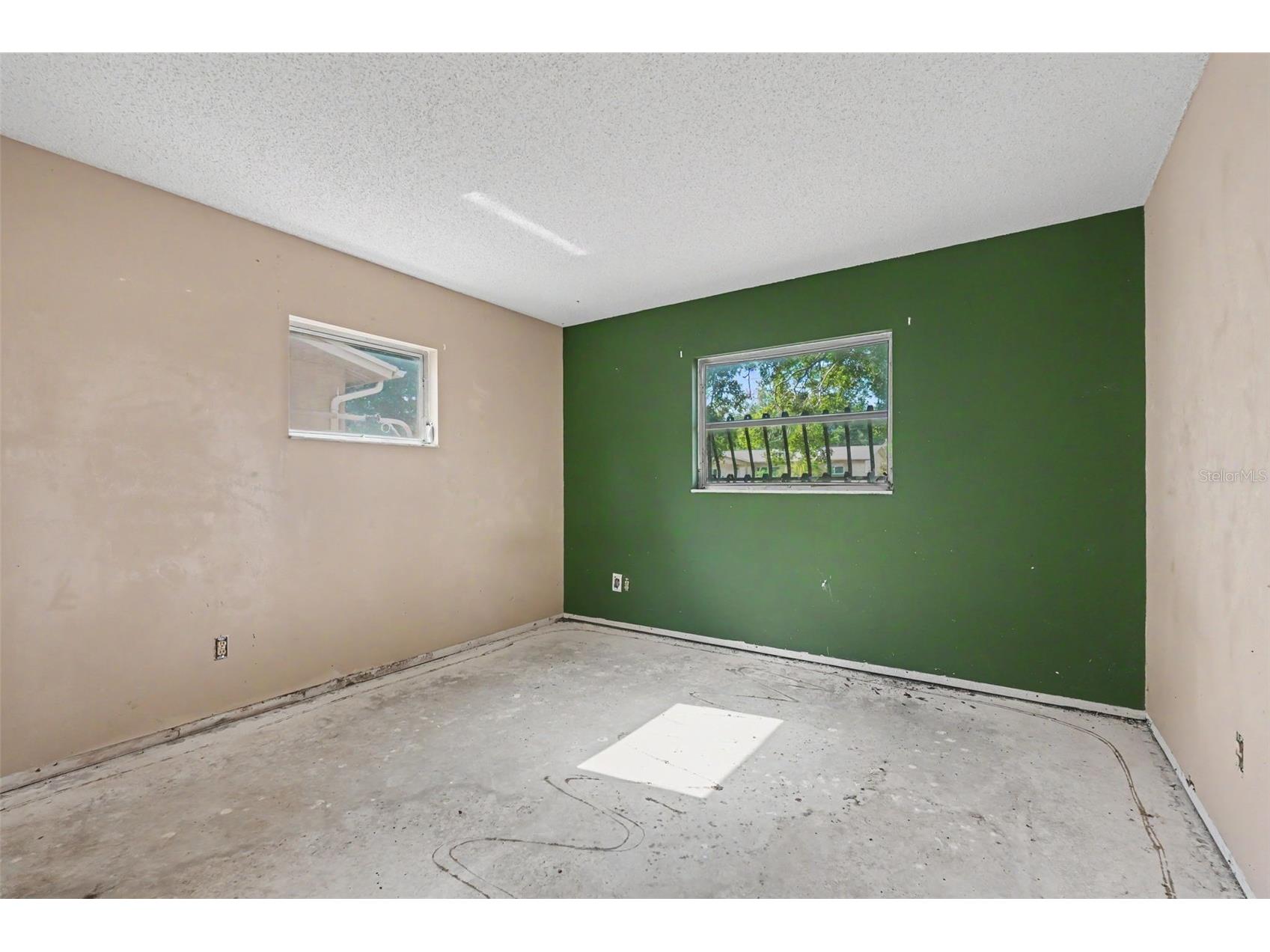 8373 78th Terrace Seminole FL 33777 TB8524711 image4