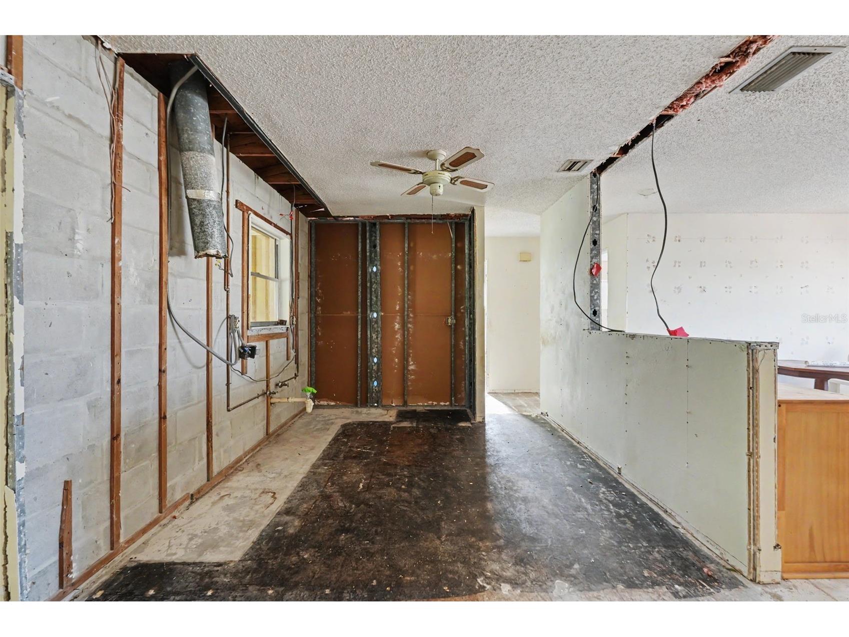 8373 78th Terrace Seminole FL 33777 TB8524711 image8