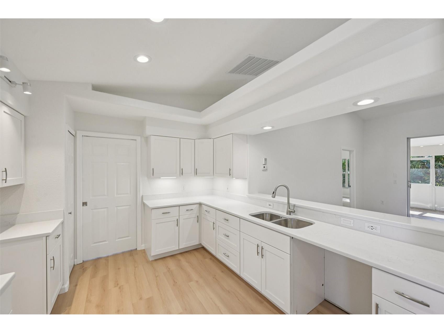 8373 Pondview Lane Englewood FL 34224 D6147357 image15