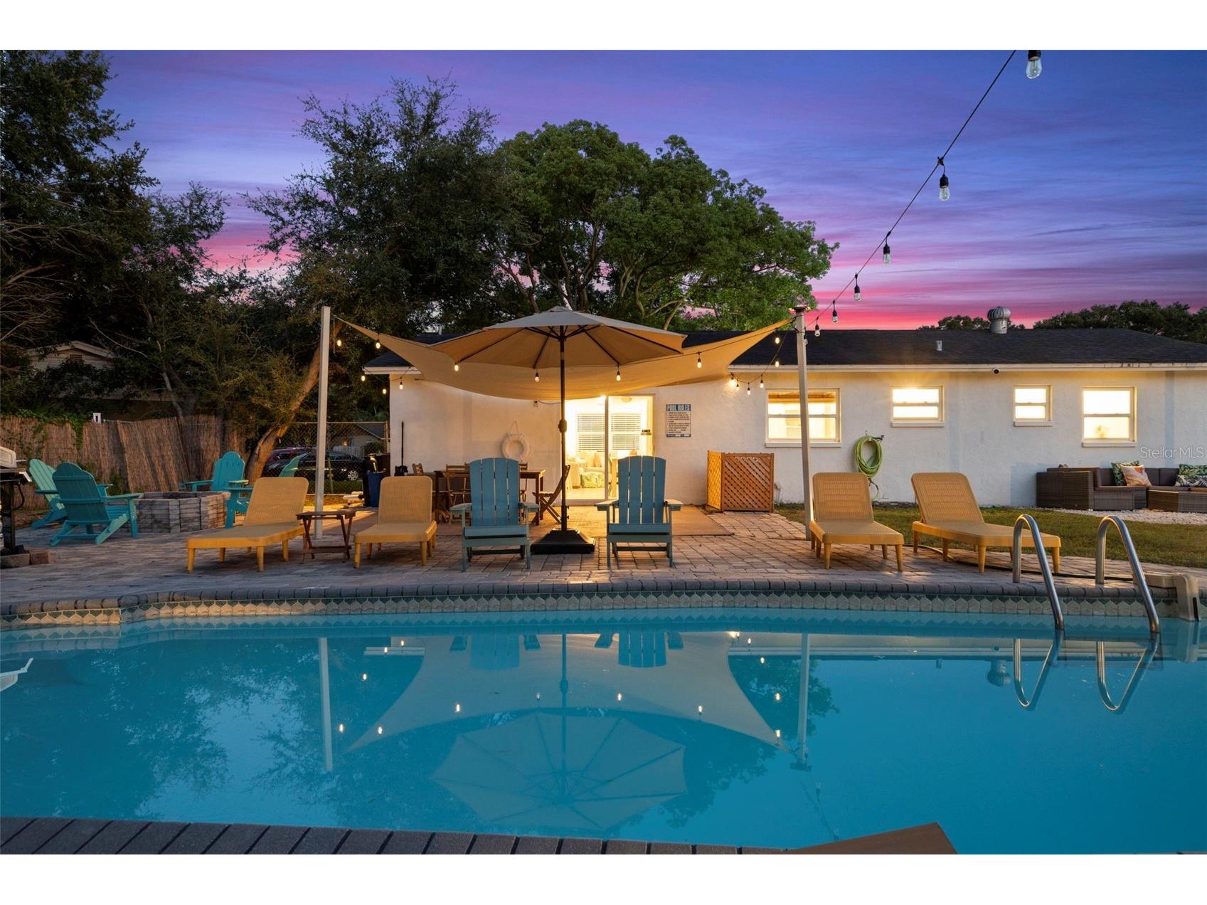 8374 81st Court Seminole FL 33777 TB8511265 image1