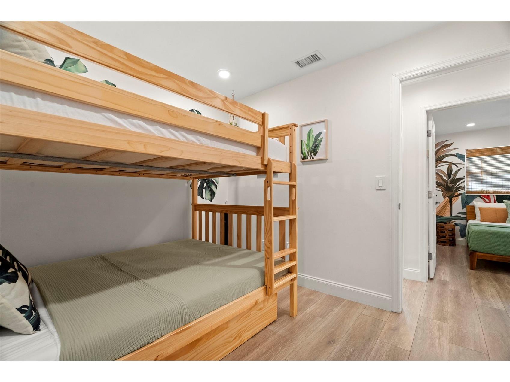 8374 81st Court Seminole FL 33777 TB8511265 image23