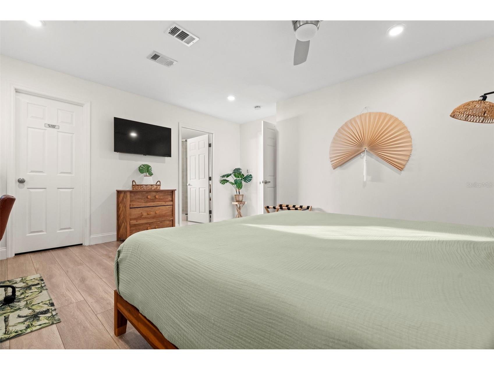 8374 81st Court Seminole FL 33777 TB8511265 image26