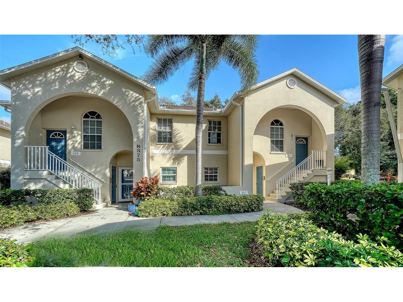 8375 Glenrose Way #211 Sarasota FL 34238 A4547932 image1