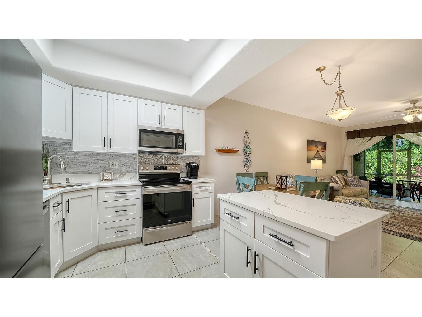 8375 Glenrose Way #211 Sarasota FL 34238 A4547932 image13