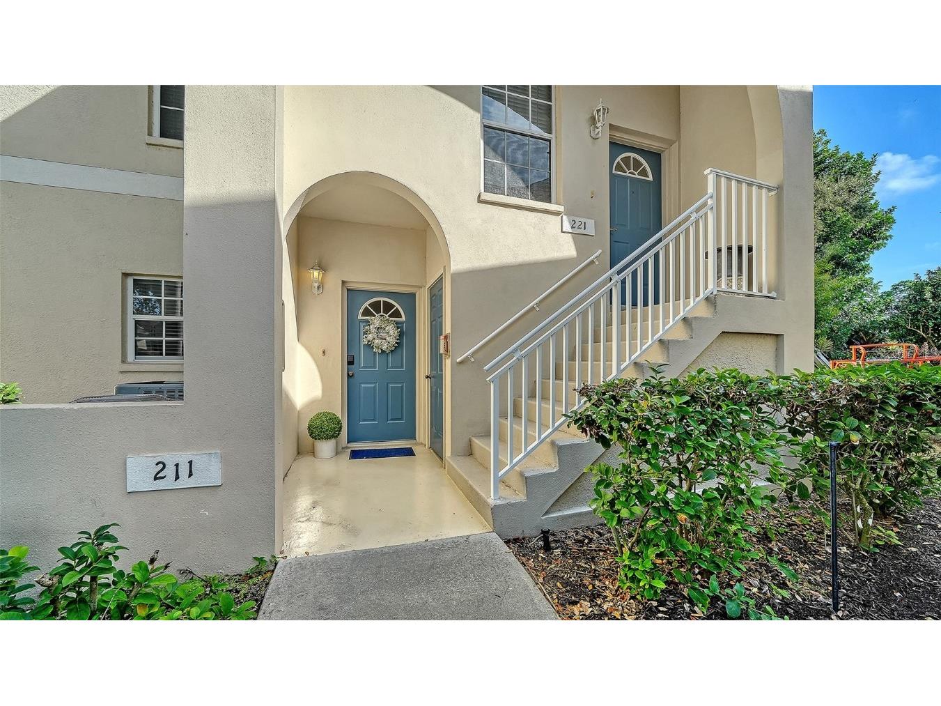 8375 Glenrose Way #211 Sarasota FL 34238 A4547932 image2