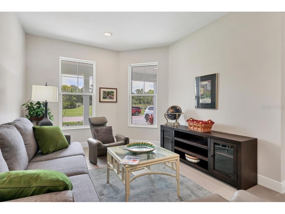 8375 Windbound Court Sarasota FL 34240 D6143077 image3