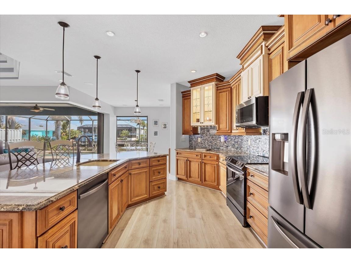 8376 Antwerp Circle Port Charlotte FL 33981 - ANTWERP WATERWAY D6144038 image13