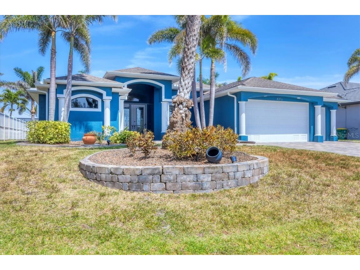 8376 Antwerp Circle Port Charlotte FL 33981 - ANTWERP WATERWAY D6144038 image2