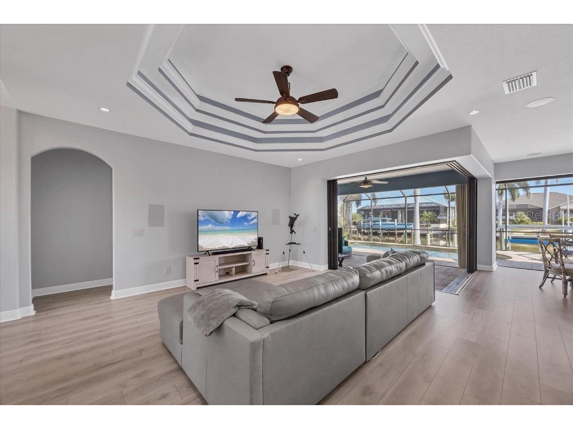 8376 Antwerp Circle Port Charlotte FL 33981 - ANTWERP WATERWAY D6144038 image6