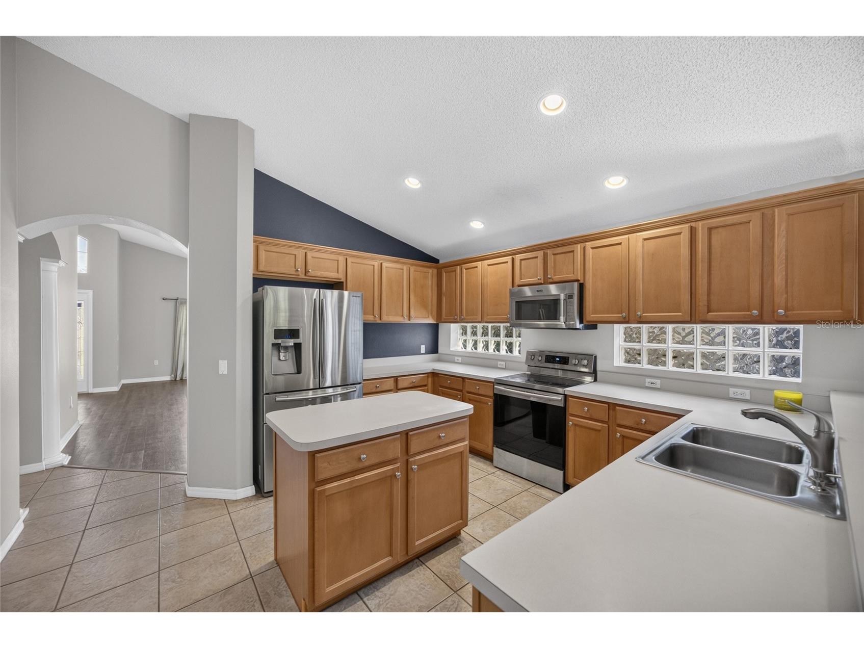 8376 Lake Amhurst Trail Orlando FL 32829 O6422668 image10