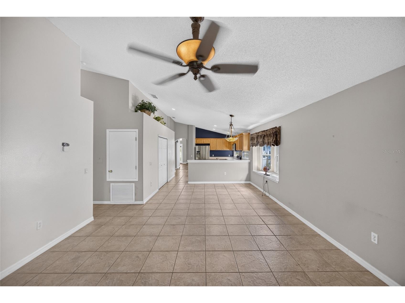 8376 Lake Amhurst Trail Orlando FL 32829 O6422668 image19