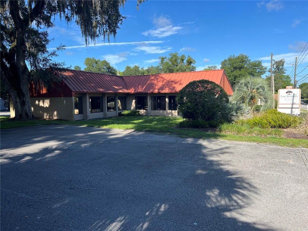 838 E New York Avenue Deland FL 32724 J977540 image1