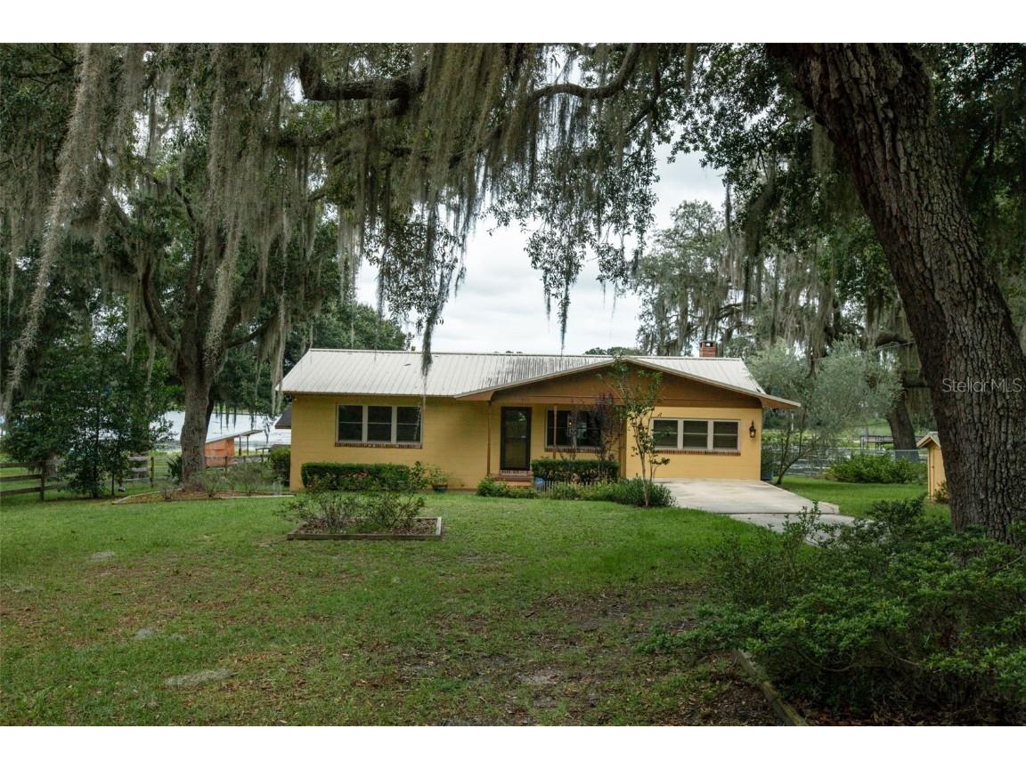838 Lake Shore Terrace Interlachen FL 32148 - Clearwater Lake GC514745 image1