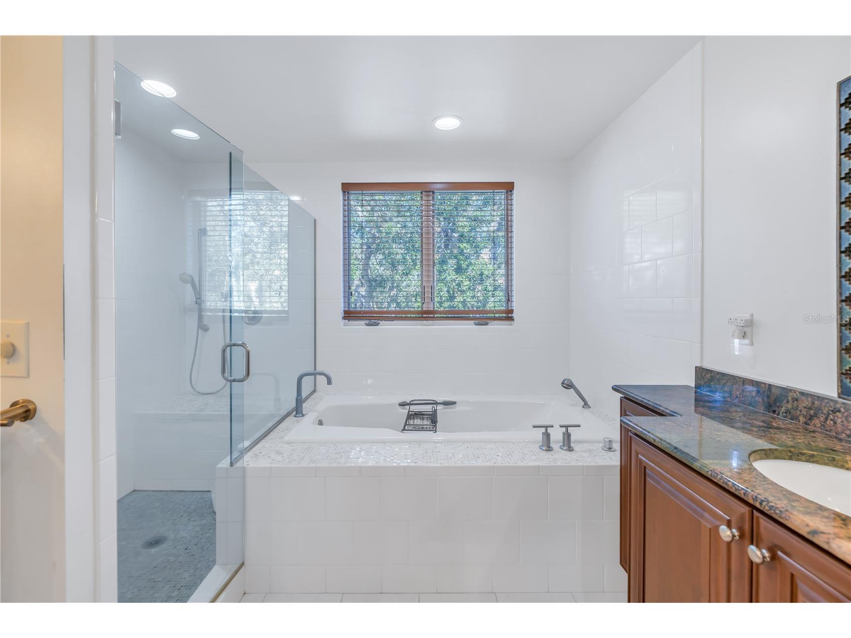 838 Monterey Boulevard NE Saint Petersburg FL 33704 - COFFEE POT BAYOU TB8452164 image31