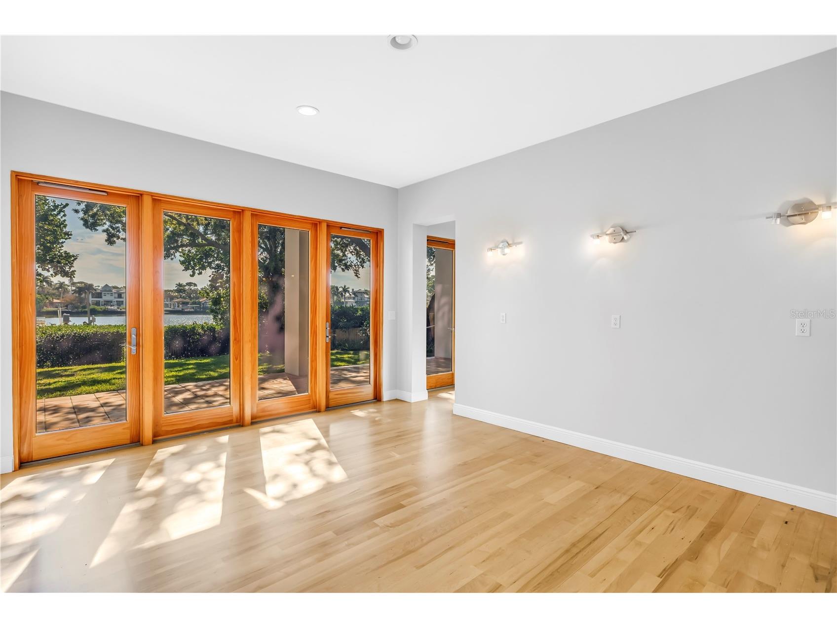 838 Monterey Boulevard NE Saint Petersburg FL 33704 - COFFEE POT BAYOU TB8452164 image49