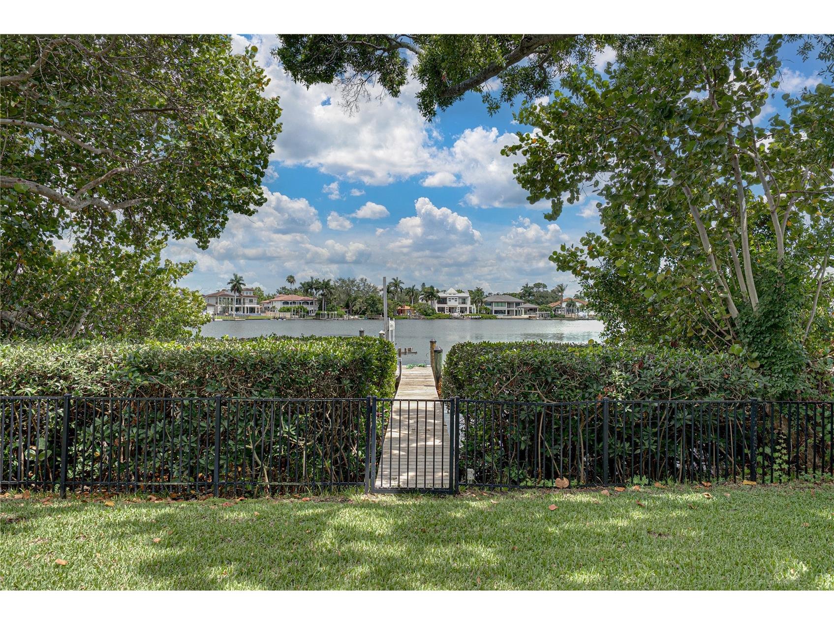 838 Monterey Boulevard NE Saint Petersburg FL 33704 - COFFEE POT BAYOU TB8452164 image78