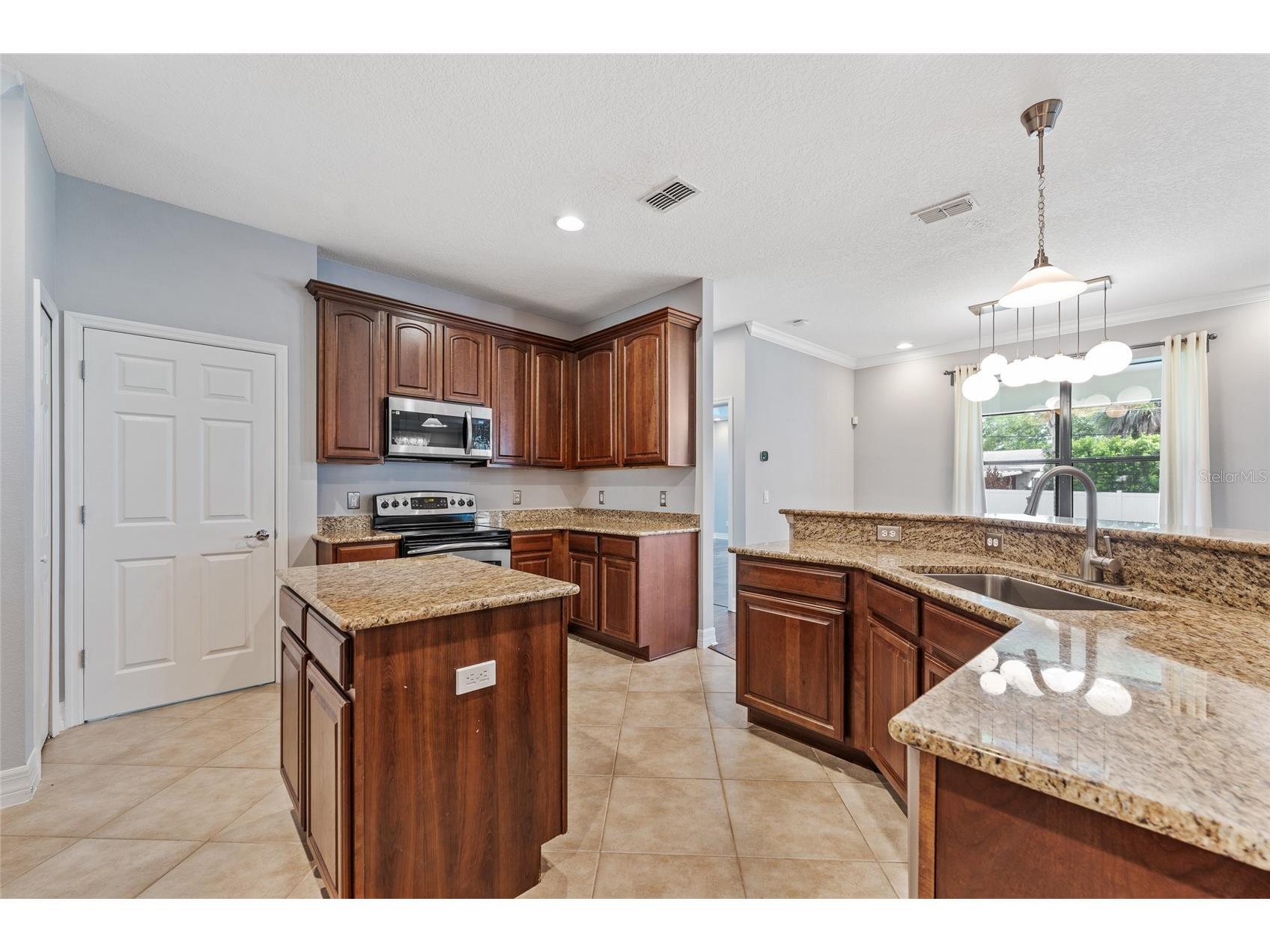 838 Strathmore Drive Orlando FL 32803 O6399777 image8