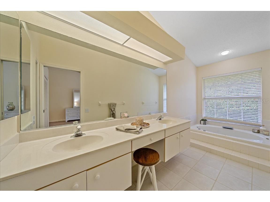 8382 Creekview Lane Englewood FL 34224 A4654960 image19