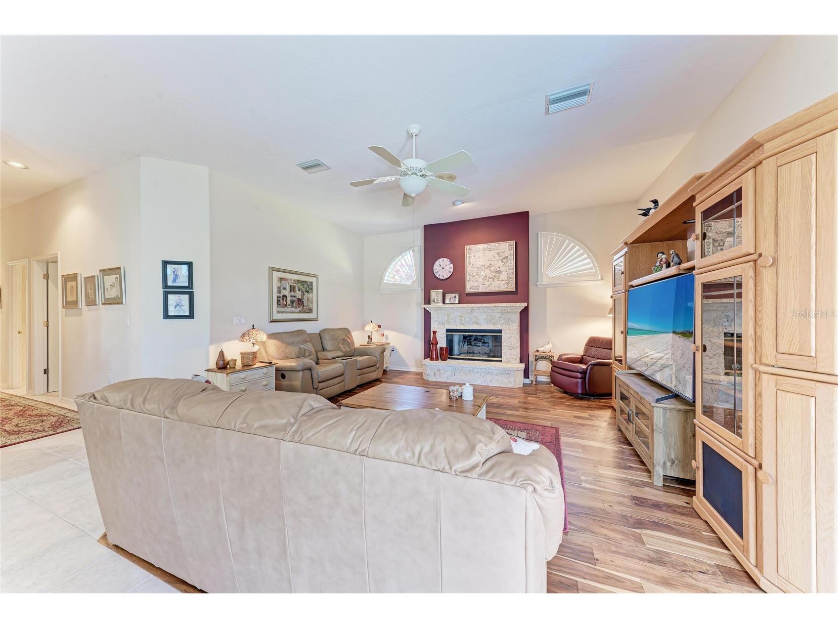 8383 Cypress Hollow Drive Sarasota FL 34238 A4681688 image10