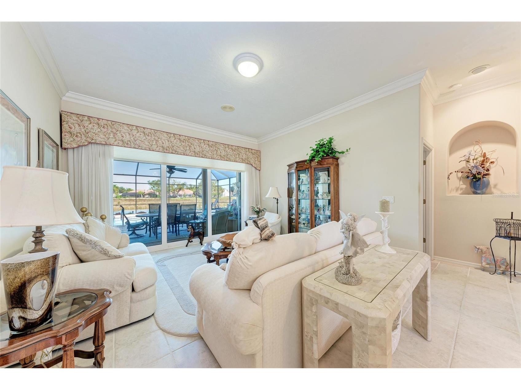 8383 Cypress Hollow Drive Sarasota FL 34238 A4681688 image12