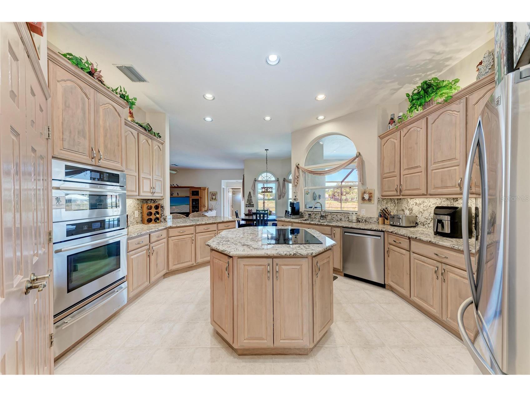8383 Cypress Hollow Drive Sarasota FL 34238 A4681688 image14