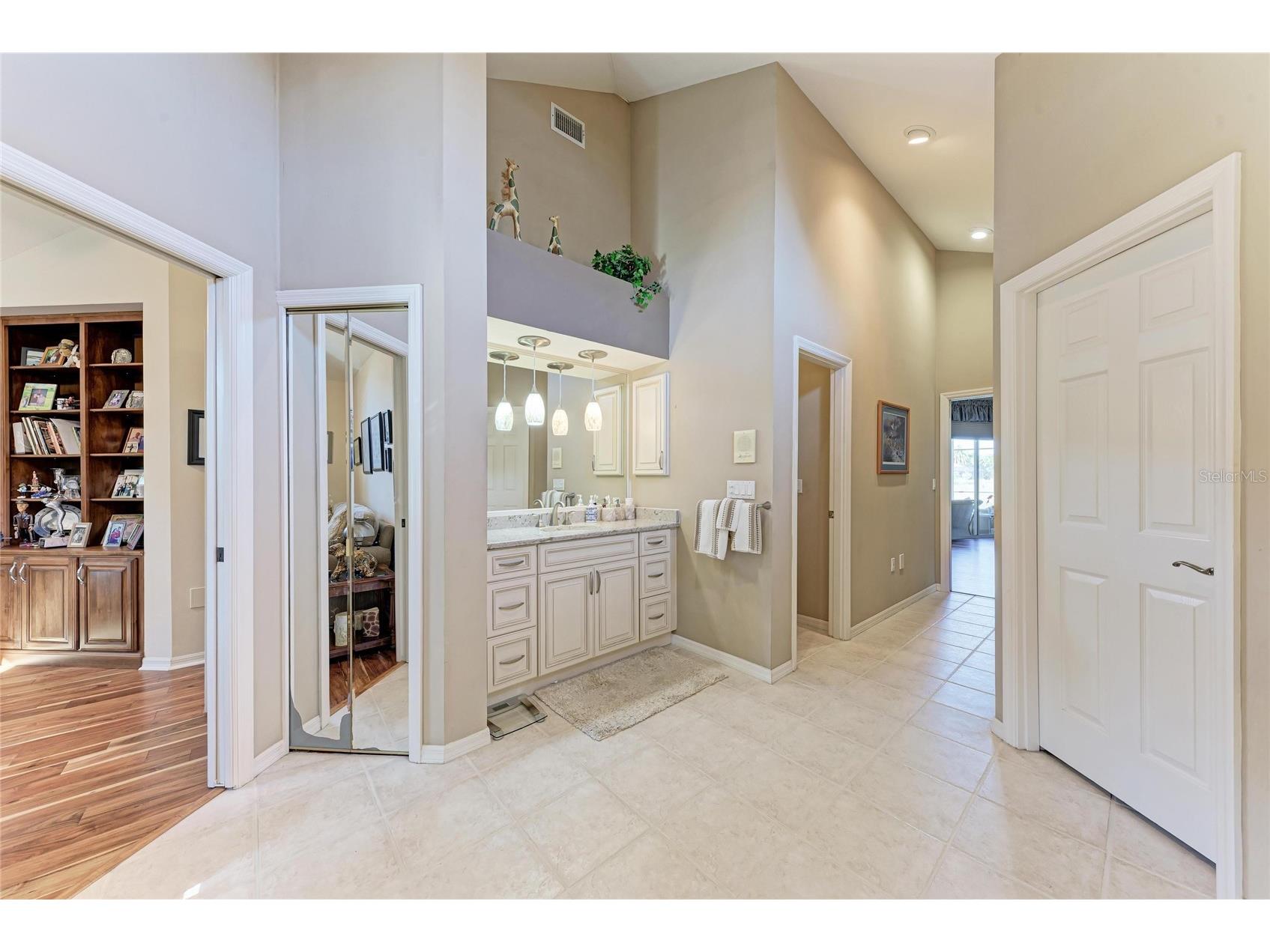 8383 Cypress Hollow Drive Sarasota FL 34238 A4681688 image31