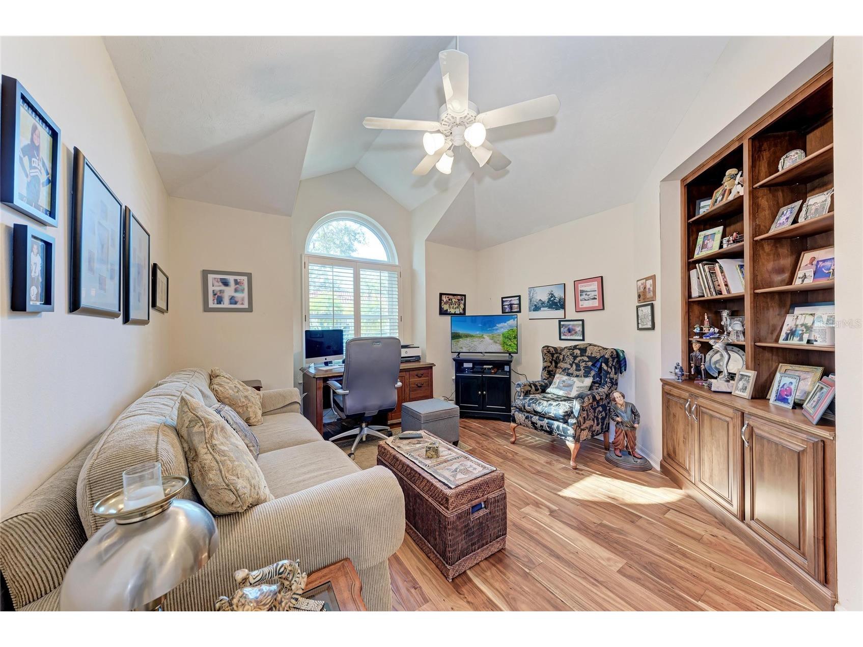 8383 Cypress Hollow Drive Sarasota FL 34238 A4681688 image32