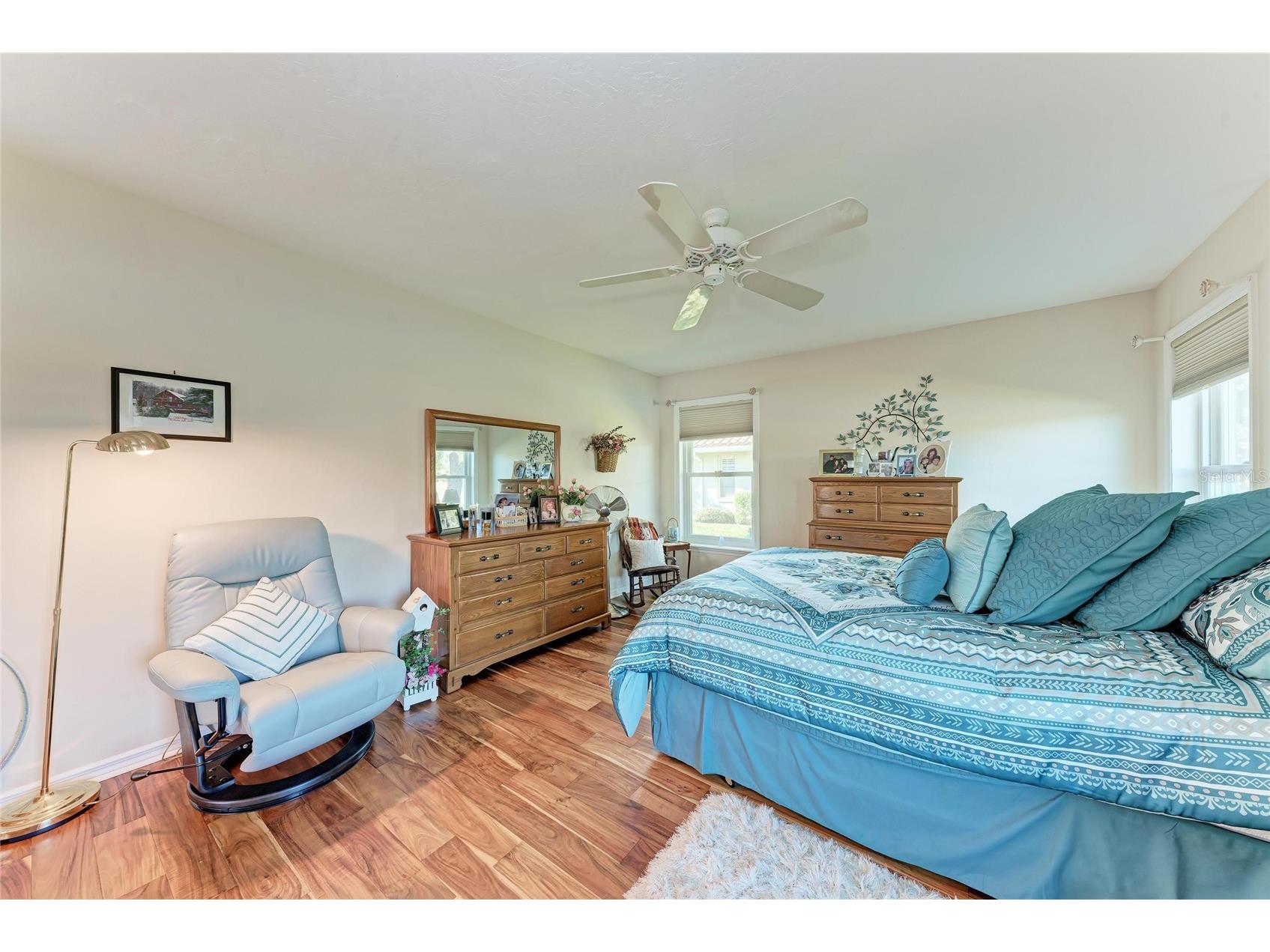 8383 Cypress Hollow Drive Sarasota FL 34238 A4681688 image38
