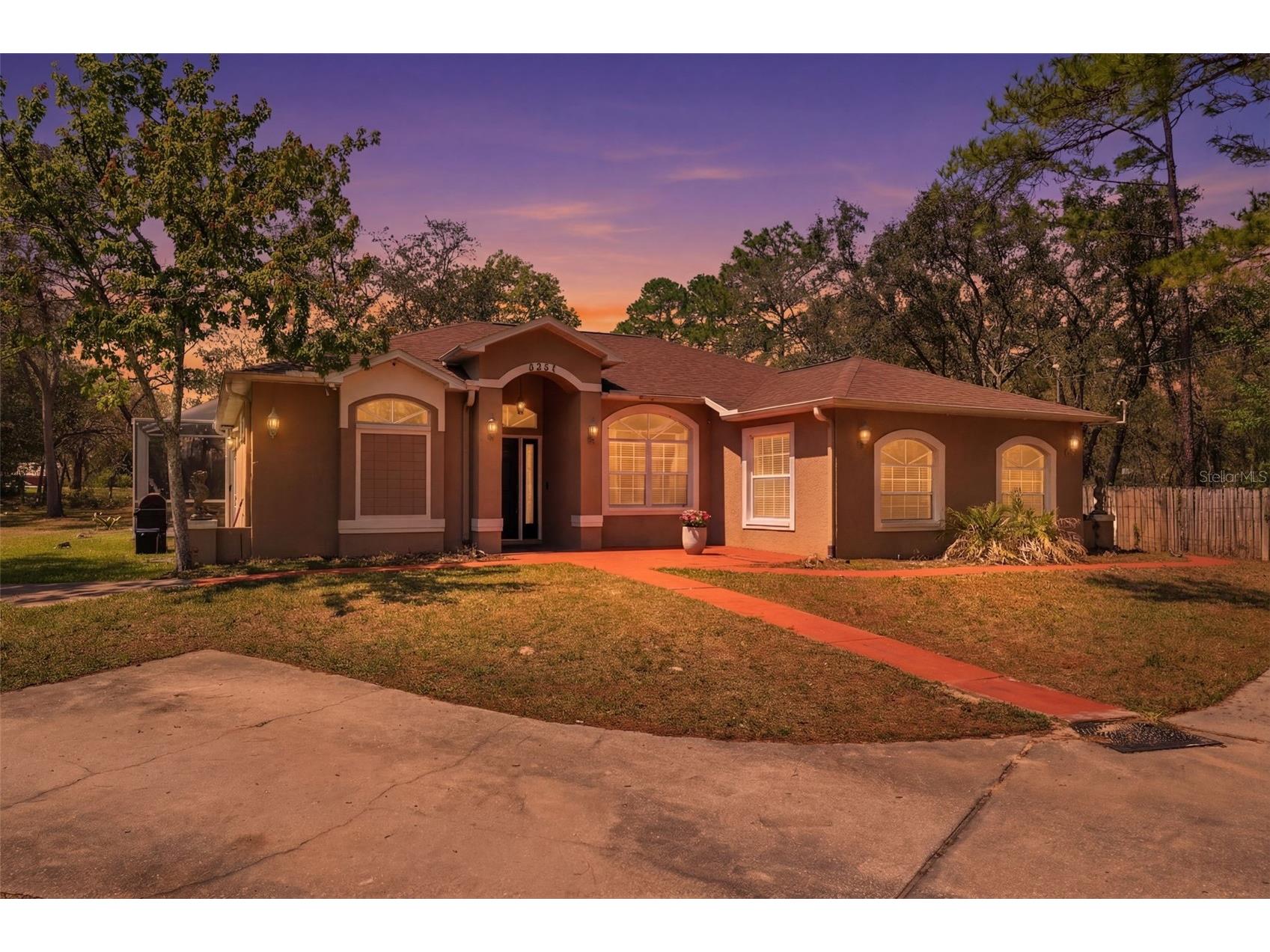 8383 Nittany Road Weeki Wachee FL 34613 TB8487756 image1