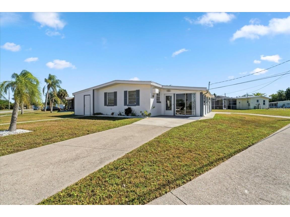 8385 Aero Avenue North Port FL 34287 C7517295 image1