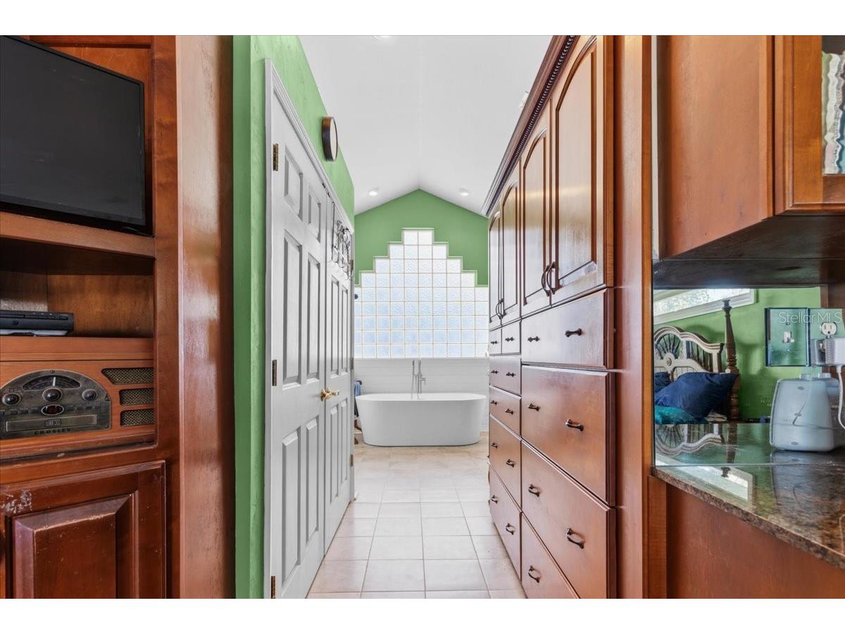 8386 Austin Road Melrose FL 32666 - LAKE LILY GC539637 image34