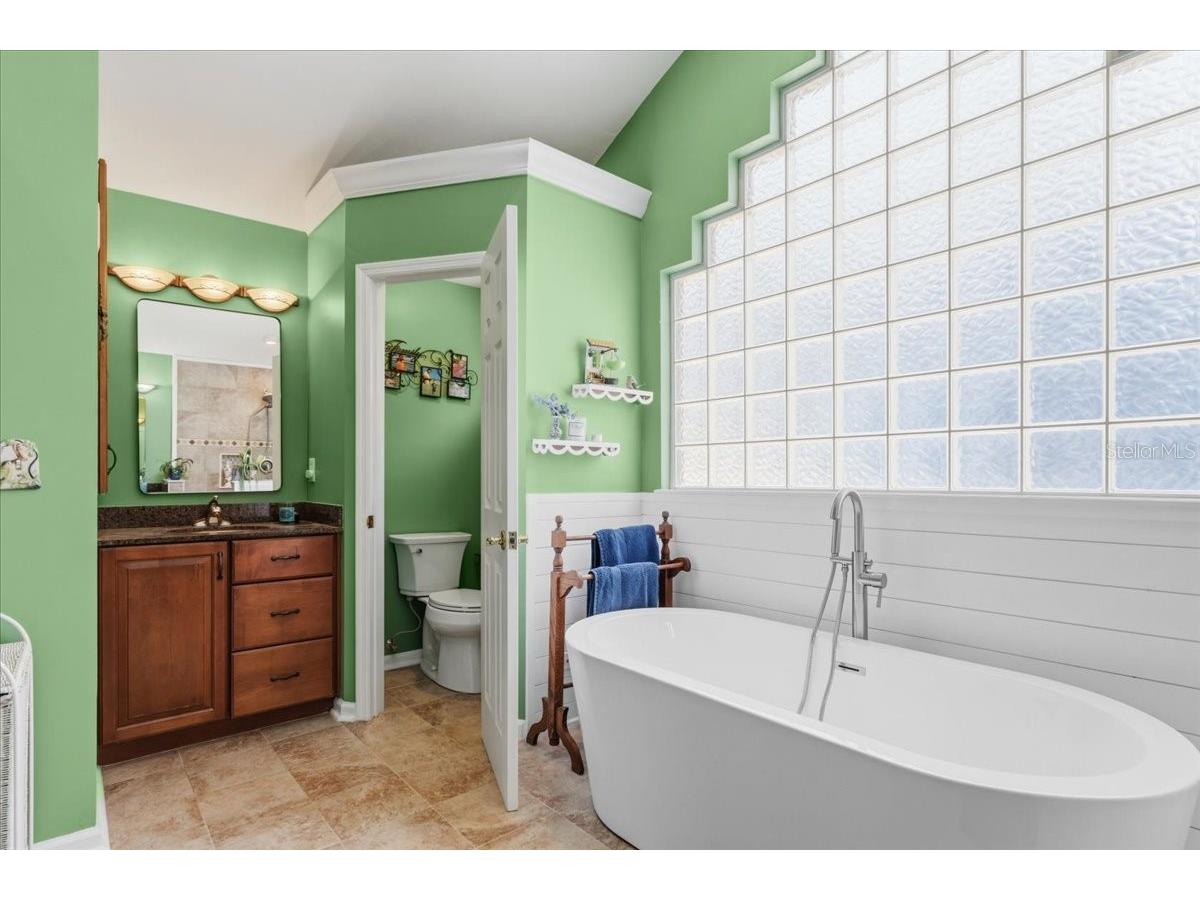 8386 Austin Road Melrose FL 32666 - LAKE LILY GC539637 image38