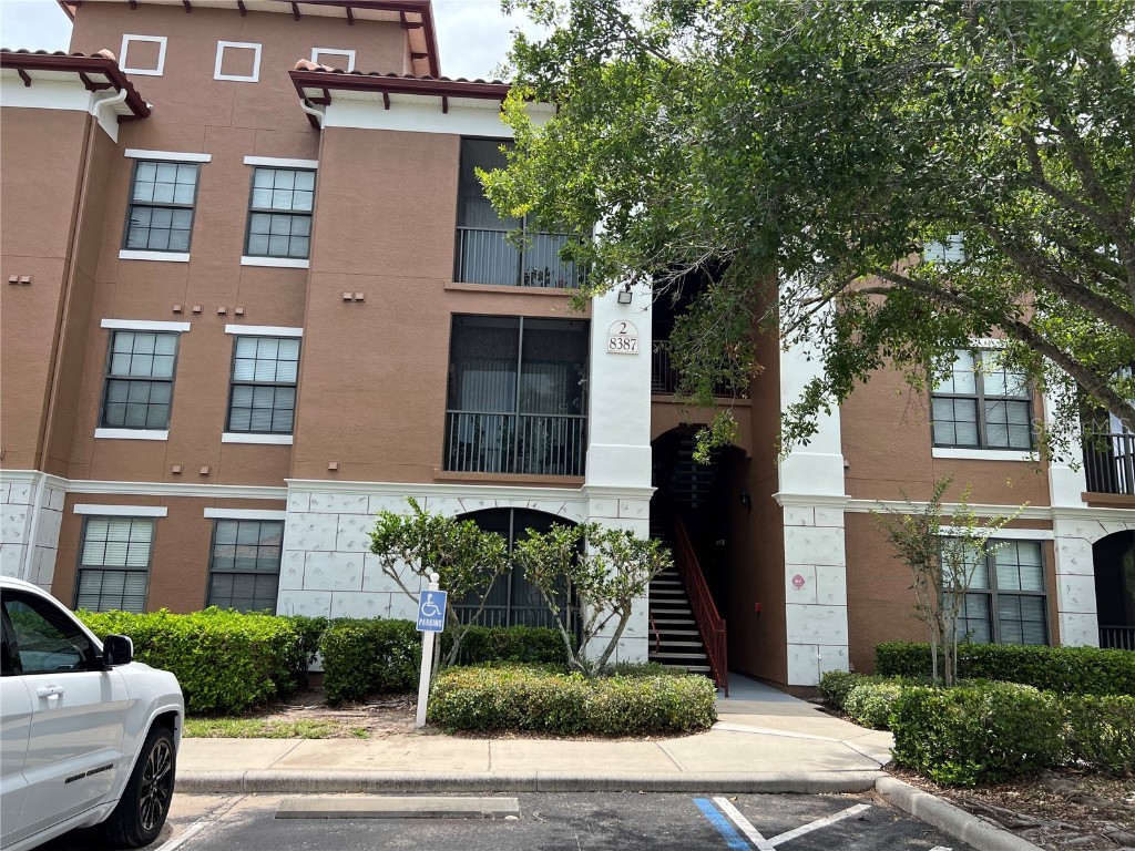 8387 38th Street Circle E #106 Sarasota FL 34243 A4670934 image2