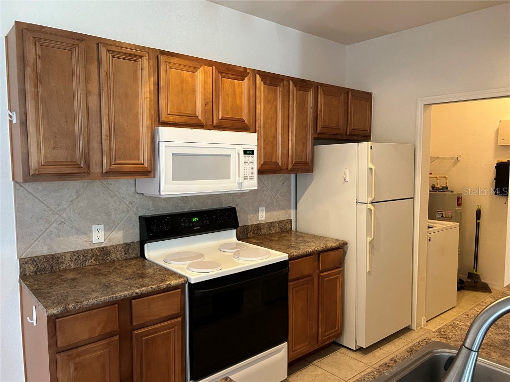 8387 38th Street Circle E #106 Sarasota FL 34243 A4670934 image4