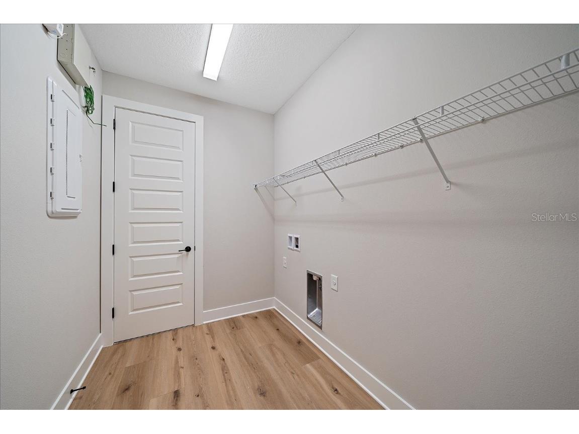 8387 Windbound Court Sarasota FL 34240 A4655039 image18