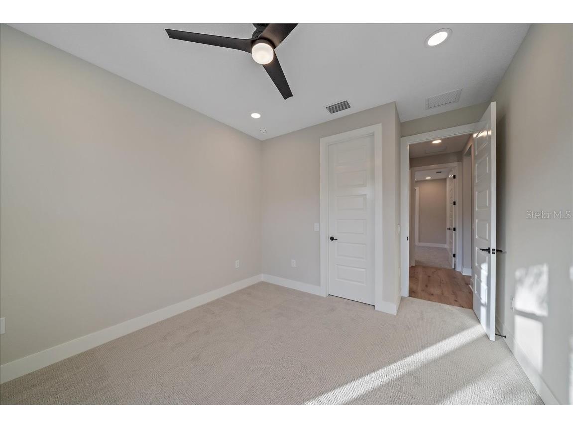 8387 Windbound Court Sarasota FL 34240 A4655039 image32