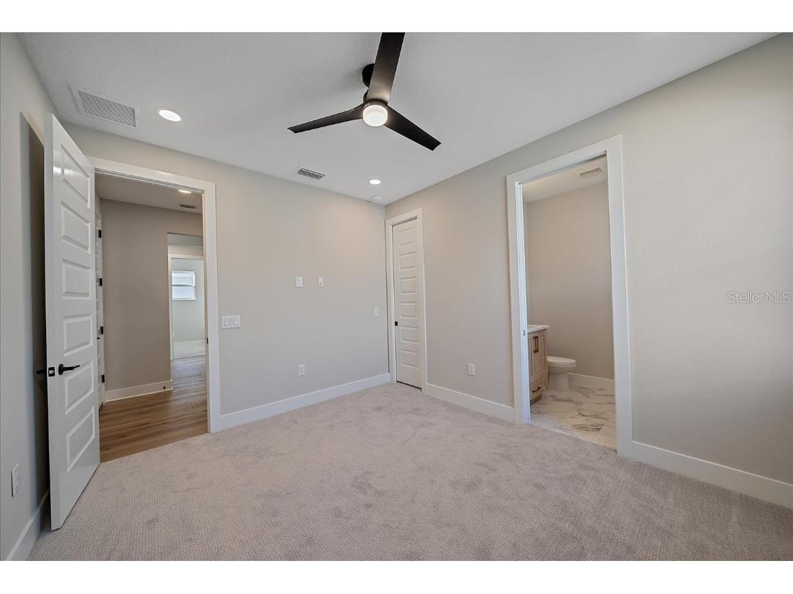 8387 Windbound Court Sarasota FL 34240 A4655039 image34