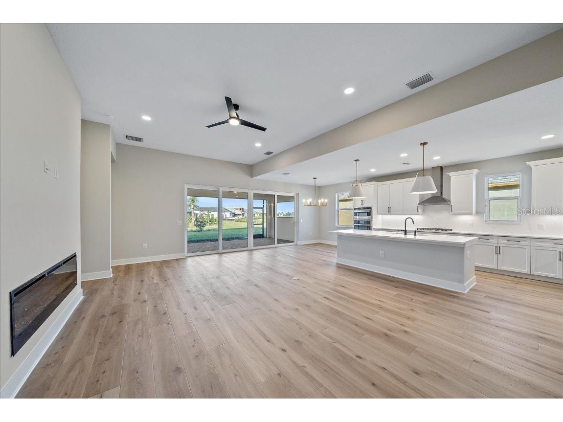 8387 Windbound Court Sarasota FL 34240 A4655039 image4