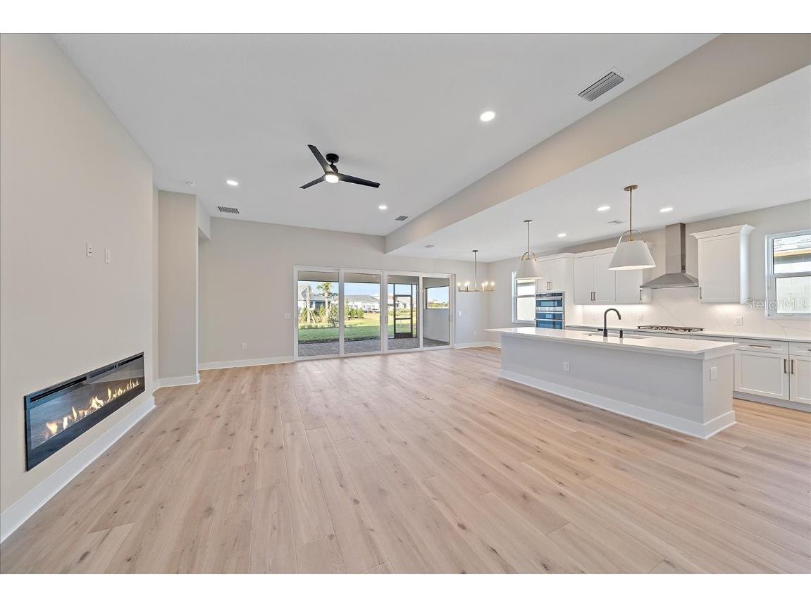 8387 Windbound Court Sarasota FL 34240 A4655039 image6