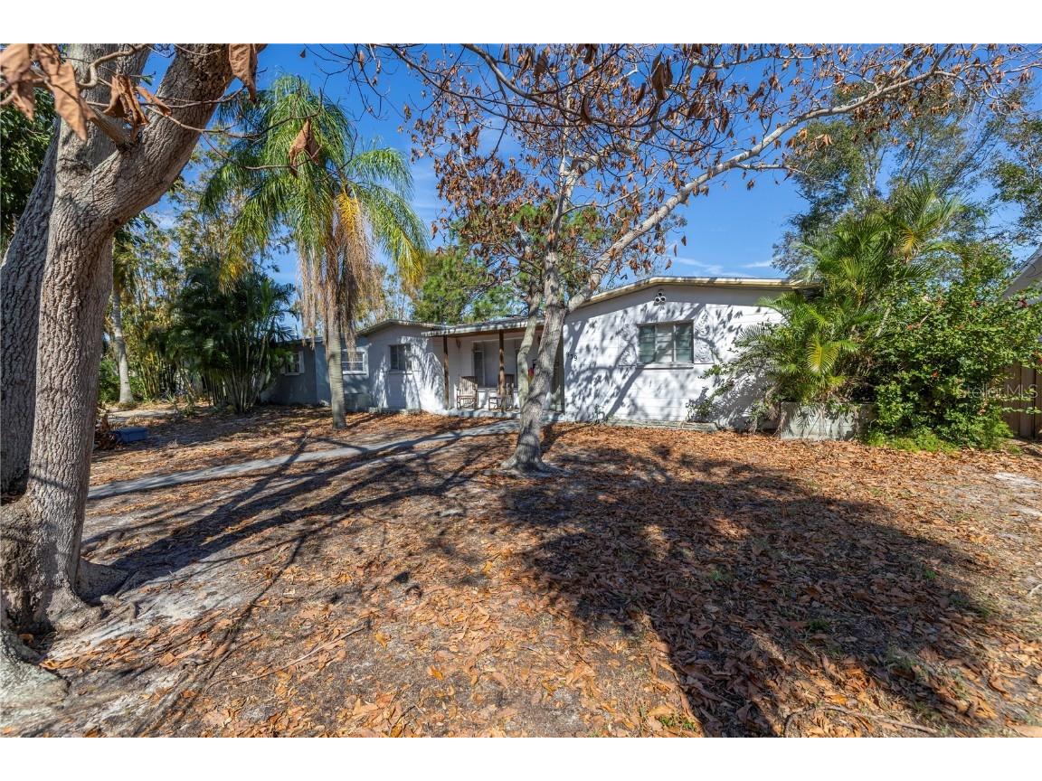 839 39th Avenue NE Saint Petersburg FL 33703 TB8314543 image1