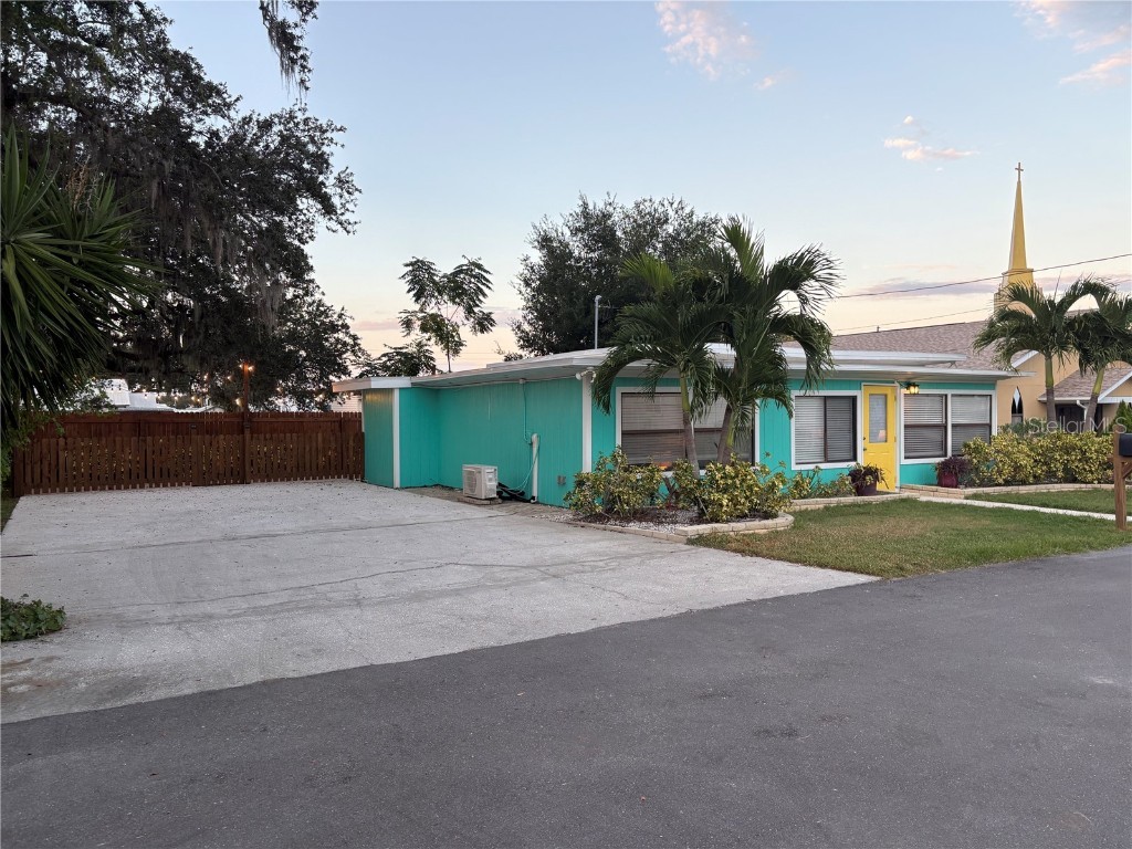 839 3rd Street N Safety Harbor FL 34695 TB8433516 image4