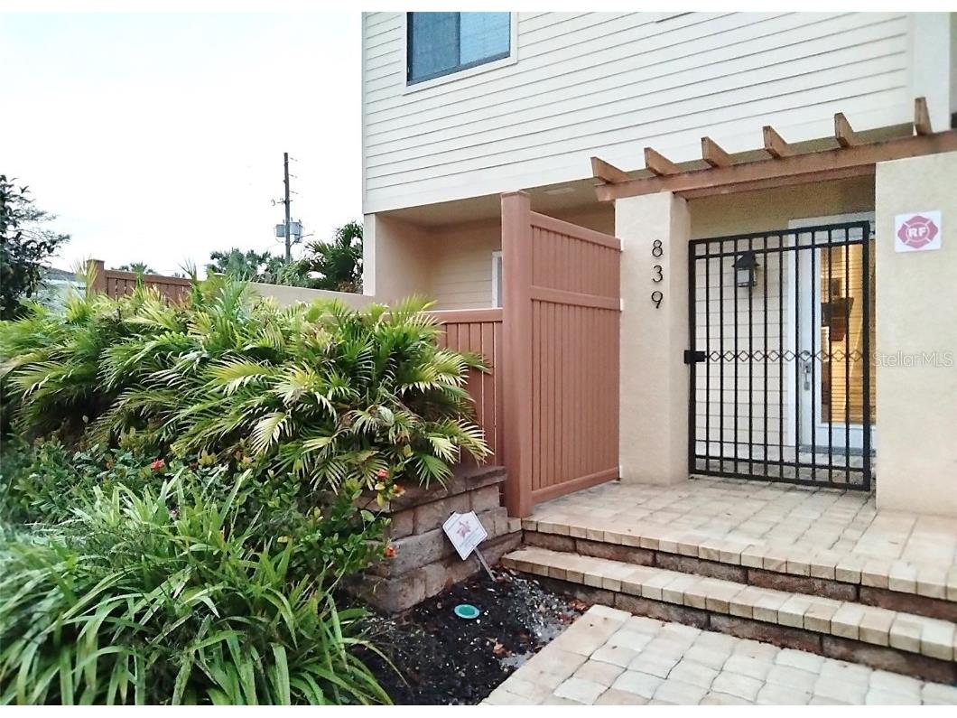 839 7th Avenue N Saint Petersburg FL 33701 U8232373 image1