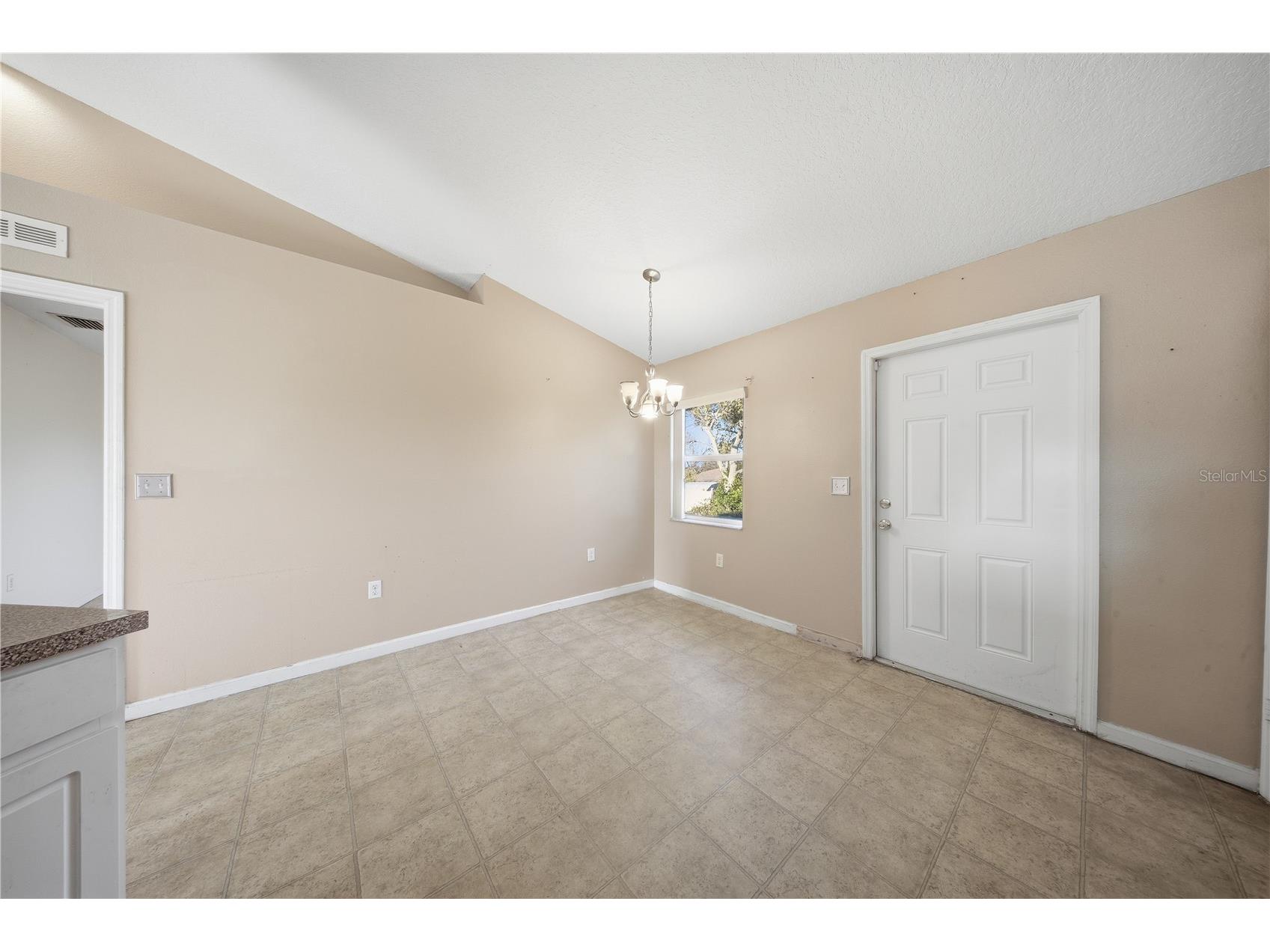 839 Hollywood Street Daytona Beach FL 32117 O6372930 image11