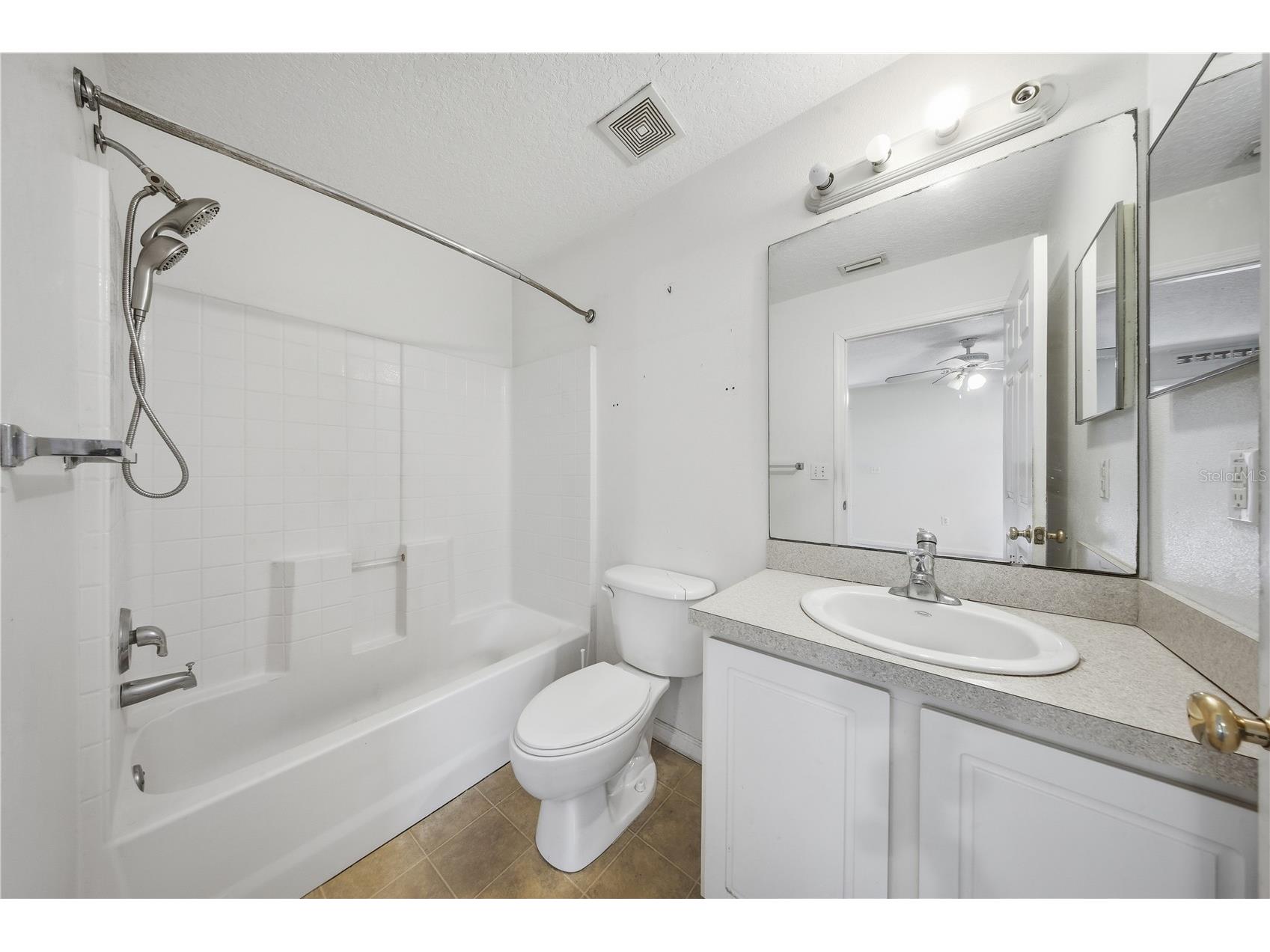 839 Hollywood Street Daytona Beach FL 32117 O6372930 image14