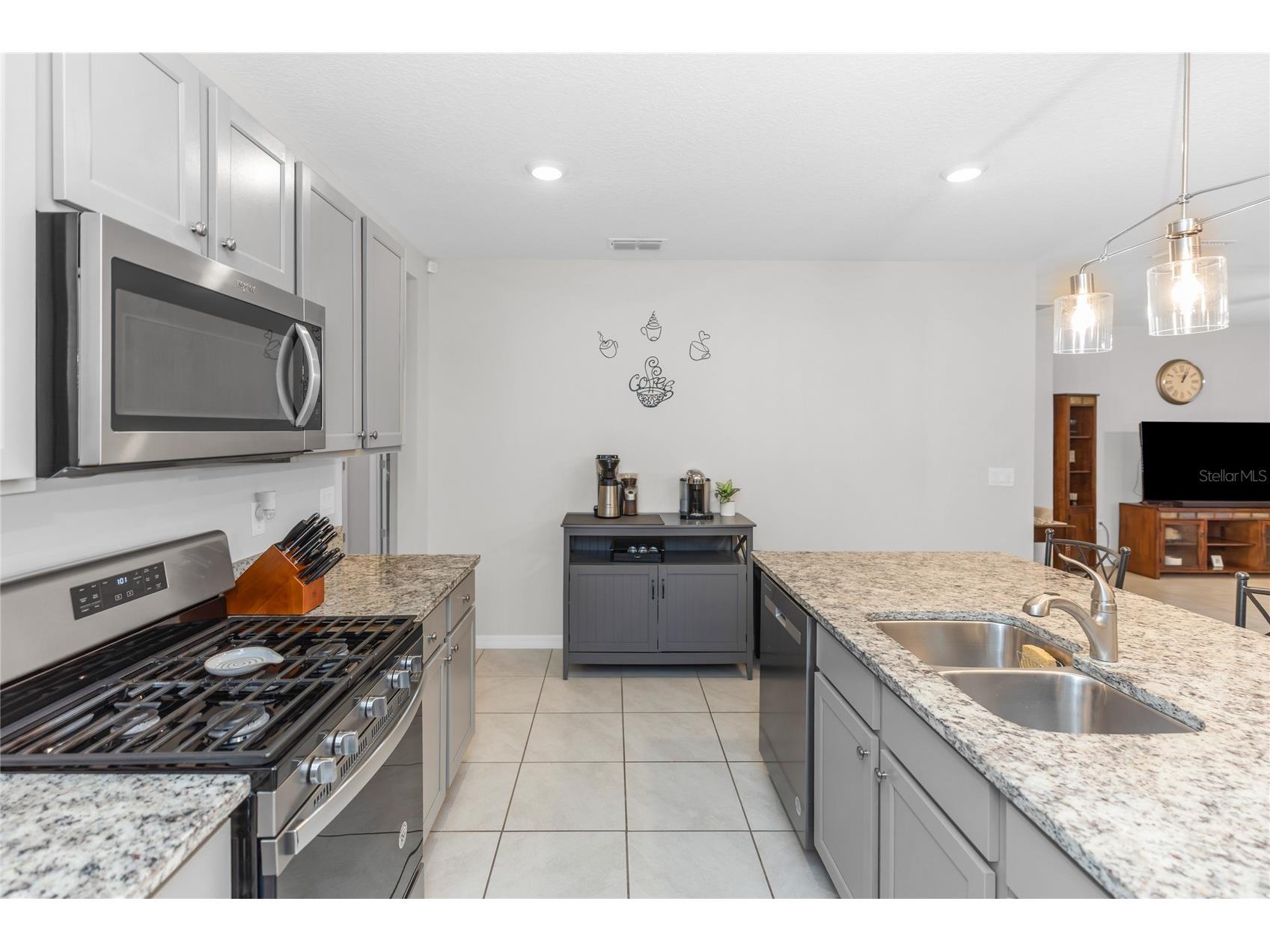 839 Lazio Circle Debary FL 32713 V4949384 image7
