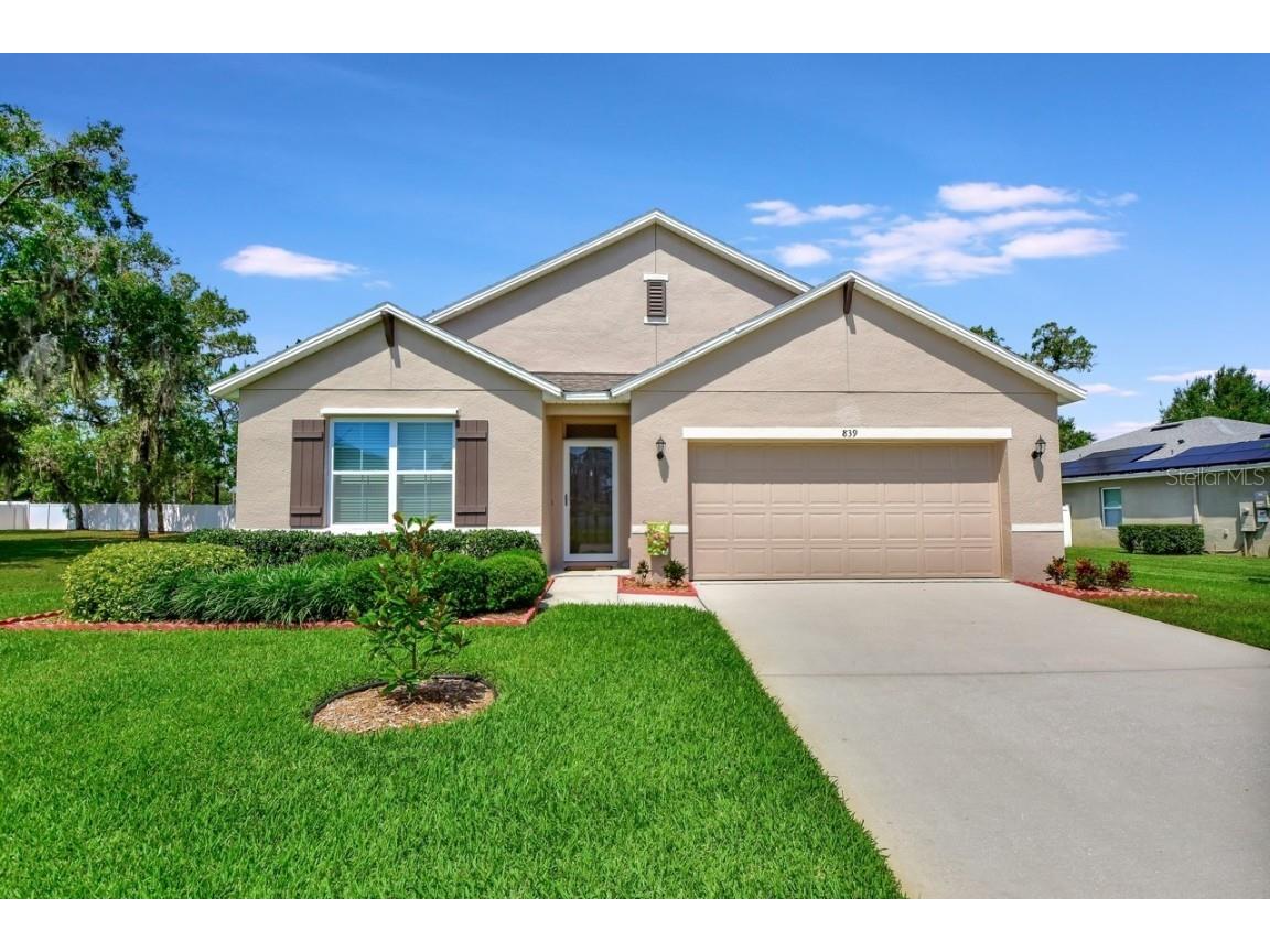 839 Oak Hollow Loop Deland FL 32724 V4930196 image1
