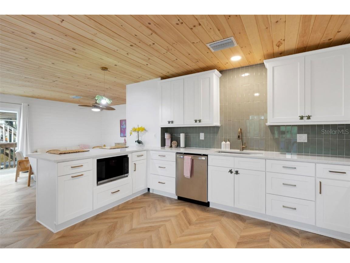 8390 Little Gasparilla Island Placida FL 33946 - GULF OF AMERICA TB8429817 image10